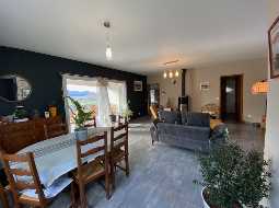  Maison contemporaine avec vues spectaculaires proche d'un village Pyreneen